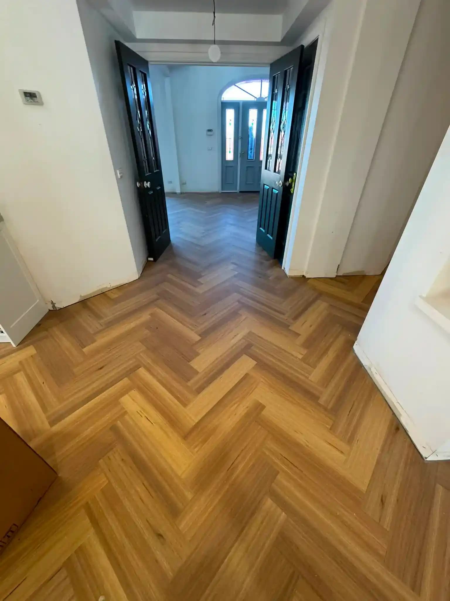 Laminate flooring installation, Australia