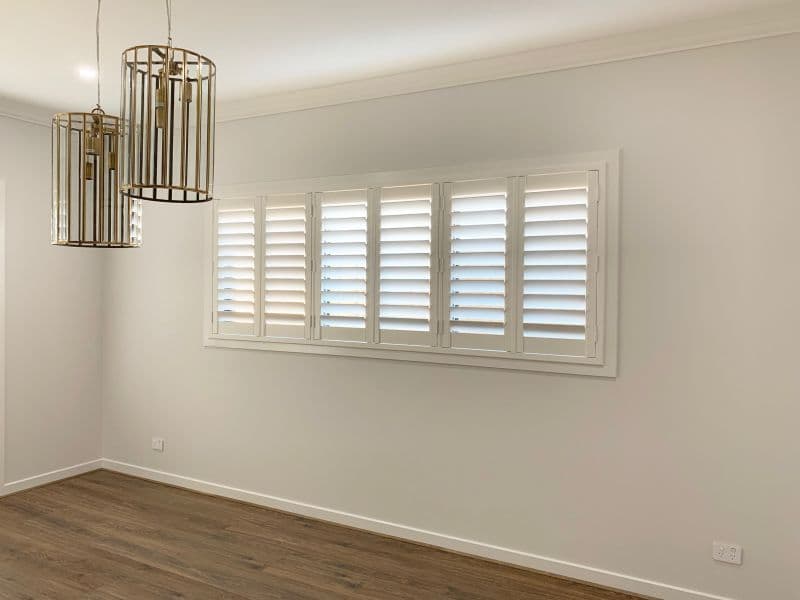 Blind, sheer and plantation shutters — File 59