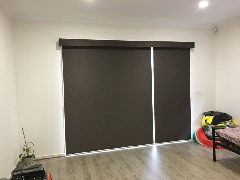 Blind, sheer and plantation shutters — Roller Blinds